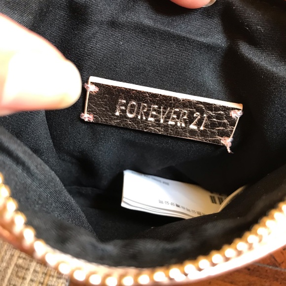 Forever 21 Metallic Pink Wristlet Handbag - Picture 5 of 7
